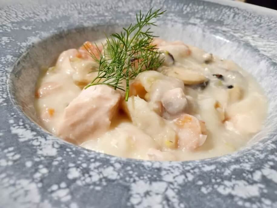 Classic Irish Seafood Chowder